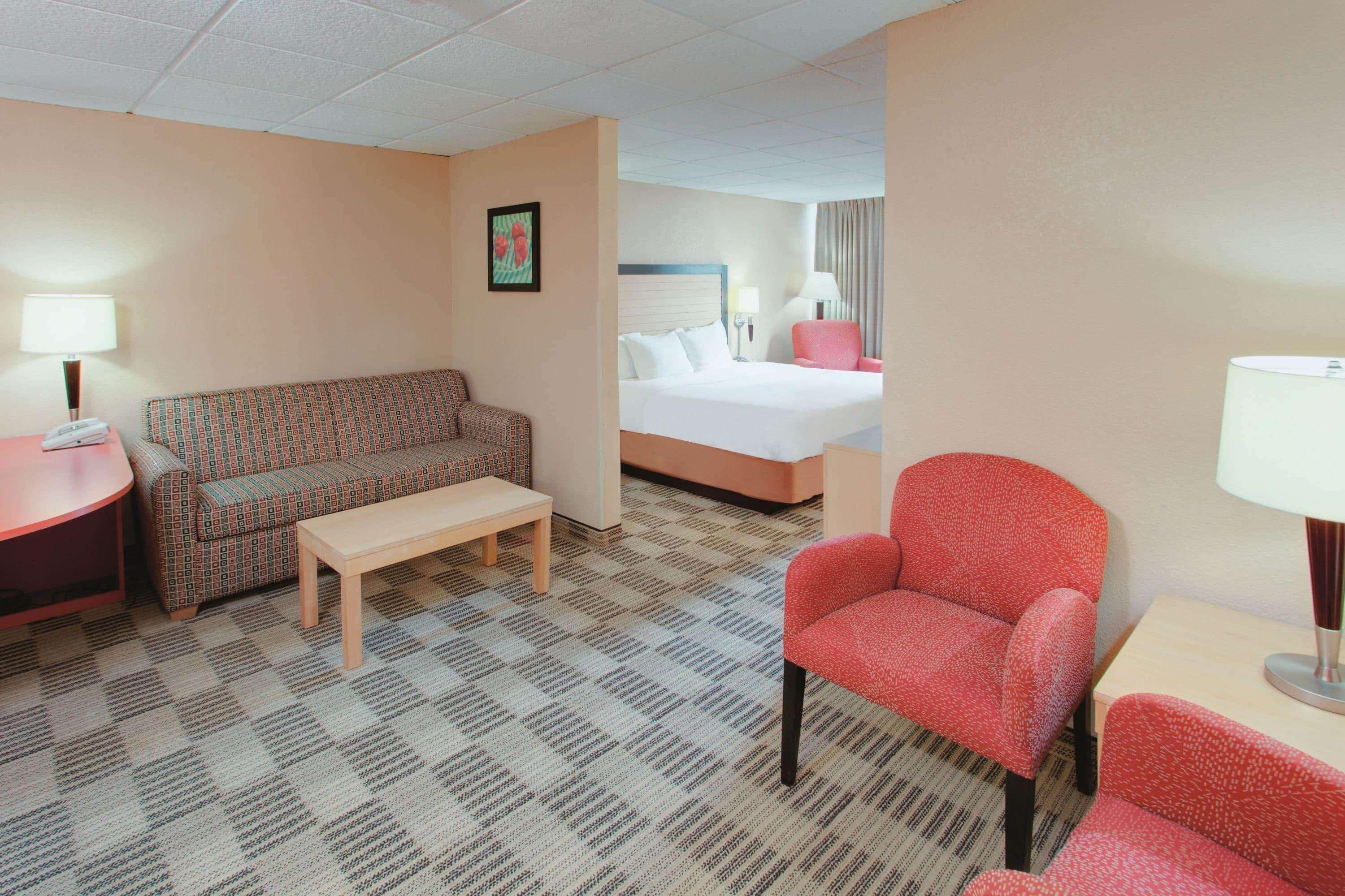 Ramada Inn By Wyndham Fairfield Nj Exteriör bild